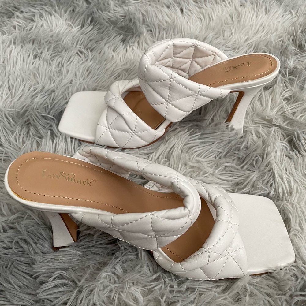 Lov Mark Strap Up Square Toe Heels Woman’s Size 9